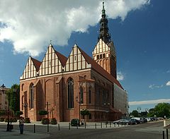 Budynek katedry, źródło: pl.wikipedia.org [11.12.2013]