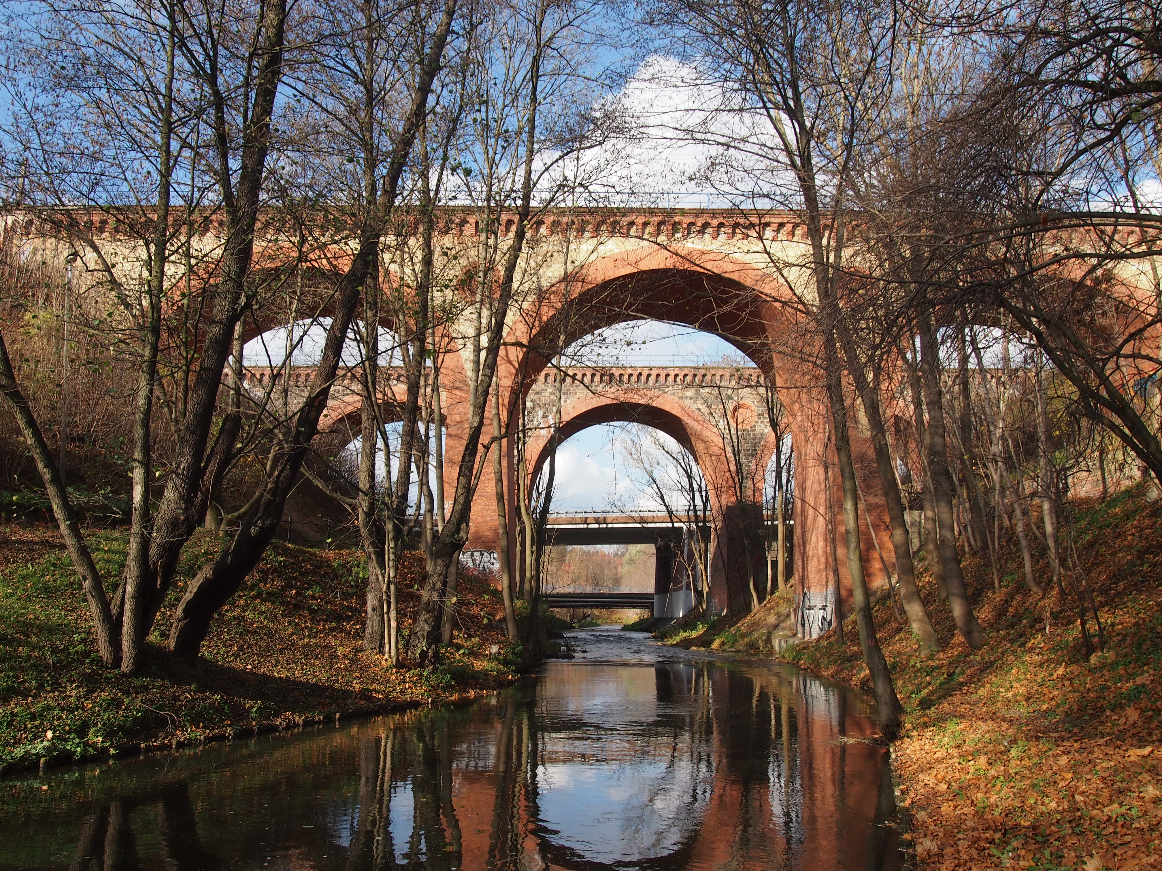 Mosty kolejowe na rzeką Łyną w Olsztynie. Fot. Adam Płoski