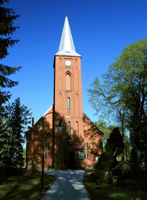 Kościół pw. Matki Bożej Nieustającej Pomocy w Jegłowniku.Fot. betix. Źródło: www.polskaniezwykla.pl