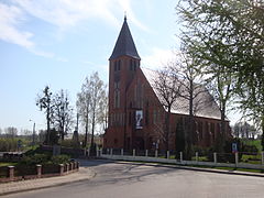 Kościół w Dubeninkach, źródło: pl.wikipedia.org [10.04.2014]