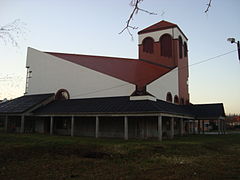Kościół parafialny.Fot. Margedon. Źródło: www.pl.wikipedia.org