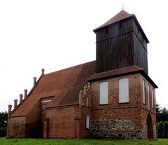 Kościół pw. św. Małgorzaty Dziewicy i Męczennicy w Pierzchałach, autor: Jacek Bogdan, źródło: Wikimedia Commons