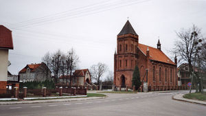 Kościół pw. Podwyższenia Krzyża Świętego w Miłakowie.Fot. Hydro. Źródło: Commons Wikimedia