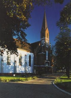 kościół parafialny.Źródło: www.archwarmia.pl [10.10.2014]