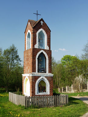 Kapliczka z dzwonniczką w Gotkach. © Stanisław Kuprjaniuk