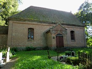 Kościół ewangelicki w Łęgutach autor: Filiplip123