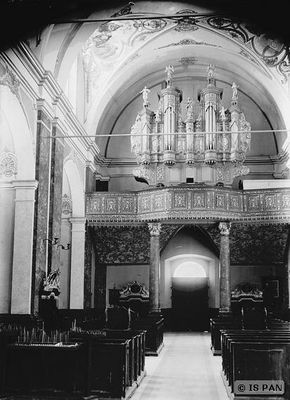 Wnętrze Sanktuarium w Krośnie w 1908 roku.Fot. Ulbrich Anton. W zbiorach IS PAN. Źródło: www.ciekawemazury.pl [22.10.2014]