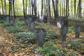 Kosinowo. Mogiły na cmentarzu wojennym Olsztyńska Strona Rowerowa [08.09.2014]