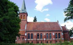 Kościół ewangelicki z XIX w., źródło: www.mojemazury.pl, 12.09.2013.