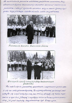 Franciszek Sikora przed SP 1 w Lidzbarku Warmińskim w 1966 r. Źródło: www.sp1lidzbark.republika.pl [30.05.2014]