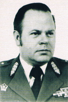 Dr Zenon Trzciński.Źródło: 0 lecie oficerskiego szkolnictwa policyjnego w Szczytnie red. M. Goettel, A. Misiuk, Szczytno 2004 r.