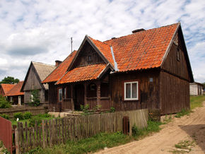 Zabudowa drewniana wsi Klon. © Stanisław Kuprjaniuk
