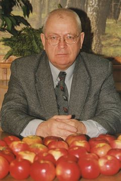 Zdzisław Kawecki w swoim gabinecie.Fot. Janusz Pająk