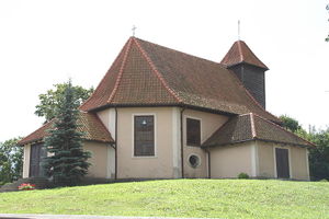 Kościół pw. Trójcy Świętej w Stębarku.Fot. Łukasz Niemiec. Źródło: Commons Wikimedia