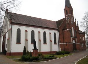Kościół pw. Podwyższenia Krzyża w Korszach.Fot. Ralf Lotys. Źródło: Commons Wikimedia
