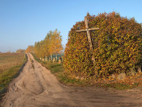 Krzyż drewniany w Bukwałdzie. © Stanisław Kuprjaniuk