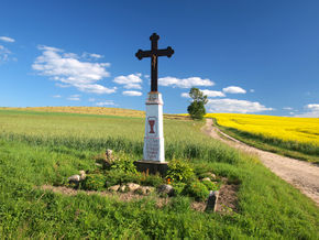 Krzyż żeliwny w Różańcu. © Stanisław Kuprjaniuk
