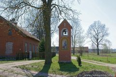 Porbady. Tradycyjna kapliczka. Fot. Jacek Jaworski. Źródło: www.ciekawemazury.pl