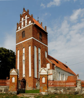 Kościół pw. św. Jana Ewangelisty w Długoborze. Fot. Jacek Bogdan. Źródło: Commons Wikimedia