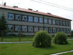 Budynek szkoły. Źródło: www.sp-galiny.gmina-bartoszyce.pl, 8.12.2013.
