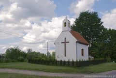 Zabytkowa kaplica w Knopinie.Fot. Jacek Jaworski. Źródło: www.ciekawemazury.pl [23.09.2014]