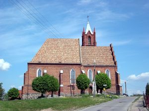 Kościół pw. Matki Bożej Królowej Świata w Kisielicach. Fot. Przemysław Jahr. Źródło: Commons Wikimedia