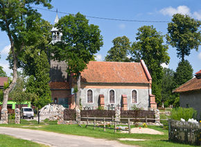 Kaplica pw. Matki Boskiej Różańcowej w Janikowie.Fot. Adam Kliczek. Źródło: www.zatrzymujeczas.pl (CC-BY-SA-3.0)