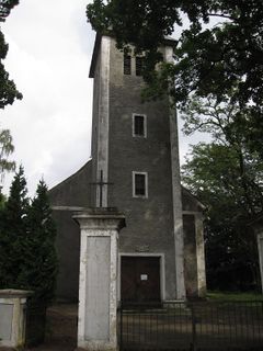 Kościół pw. św. Maksymiliana Kolbe w Kurkach.Źródło: Wikimedia Commons