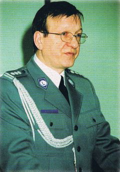Ryszard DrożdżŹródło: 50 lecie oficerskiego szkolnictwa policyjnego w Szczytnie, red. M. Goettel, A. Misiuk, Szczytno 2004 r.