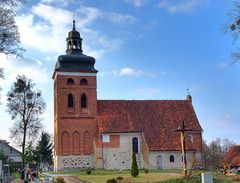 Kościół pw. św. Antoniego w Radziejewie.Fot. Ptu. Źródło: Wikimedia Commons