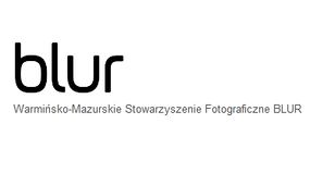 Logo Warmińsko-Mazurskiego Stowarzyszenia Fotograficznego "Blur" w Olsztynie