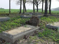 Cmentarz wojenny w Kukowie.Fot. Jan Chmielewski. Źródło: www.rowery.olsztyn.pl [12.09.2014]