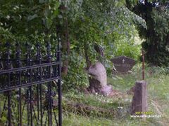 Zabytkowy cmentarz ewangelicki w Starych Krzywych  Olsztyńska Strona Rowerowa [25.07.2013]