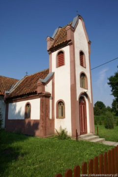 Samławki - Kaplica pw. Podwyższenia Krzyża Świętego. Autor: Tadeusz Plebanski. Źródło: ciekawemazury.pl
