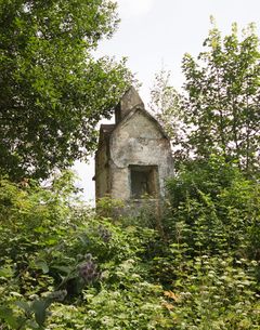 Kapliczka w Pierwągach.Źródło: Commons Wikimedia