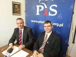 Konferencja posła Jerzego Szmita i Artura Chojeckiego. Fot. M. Sochacki. Źródło: www.ro.com.pl [19.09.2014]