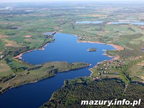 Jezioro Tajty. Okolice miejscowości Wrony.Źródło: www.mazury.info.pl