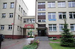 Budynek szkoły, źródło: dzialdowo.wm.pl [30.10.2014]
