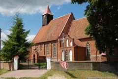 Kościół w Dobrzykach.Fot. Kazimierz Skrodzki. Źródło: www.ciekawemazury.pl