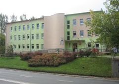 Kompleks budynków Specjalnego Ośrodka Szkolno-Wychowawczego, źródło: www.szkolnictwo.pl, 11.06.2014.