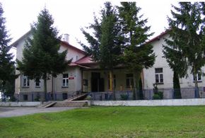 Laseczno. Szkoła podstawowa. Źródło: www.bip.warmia.mazury.pl