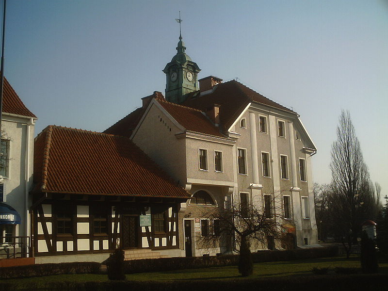 Plik:Mrągowo ratusz.jpg