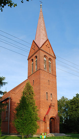Plik:Pogrodzie. Kościół pw. św. Mikołaja.jpg