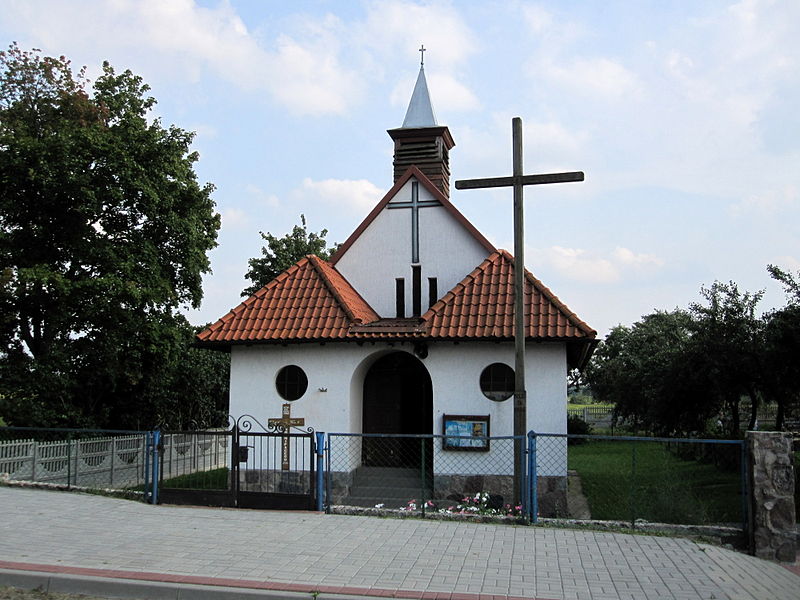 Plik:Kościół pw. św. Bonifacego w Rybnie.jpg