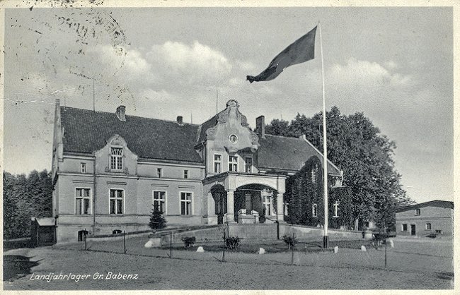 Plik:Babięty Wielkie. Dwór w okresie międzywojennym.jpg