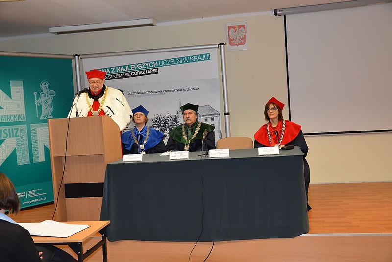 Plik:Władze oswiiz.jpg