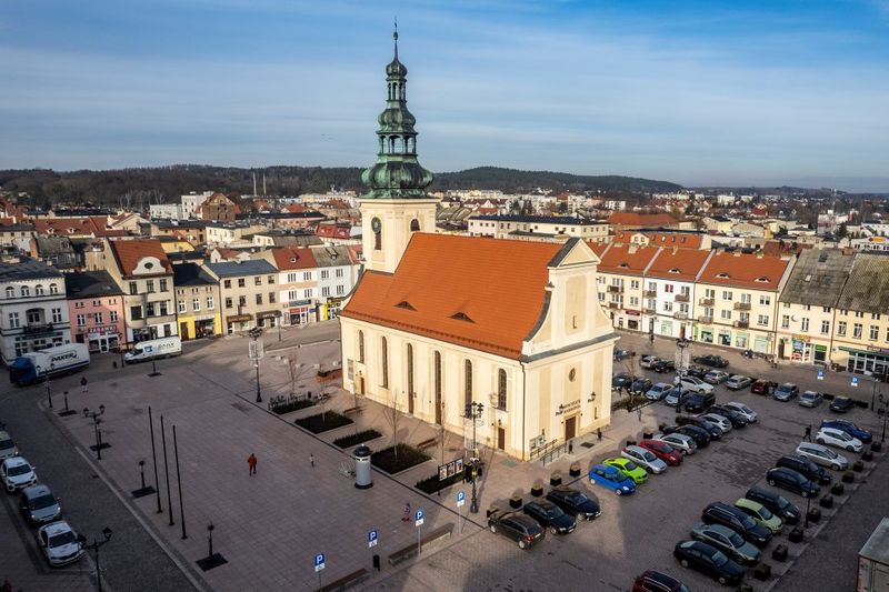 Plik:Rynek w Nowym Mieście Lubawskim.jpg