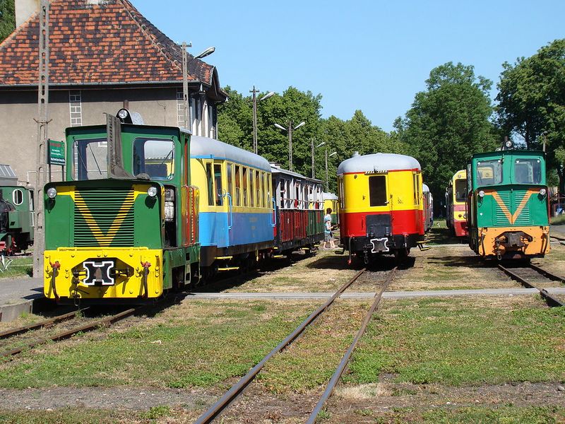 Plik:Widok na peron.jpg